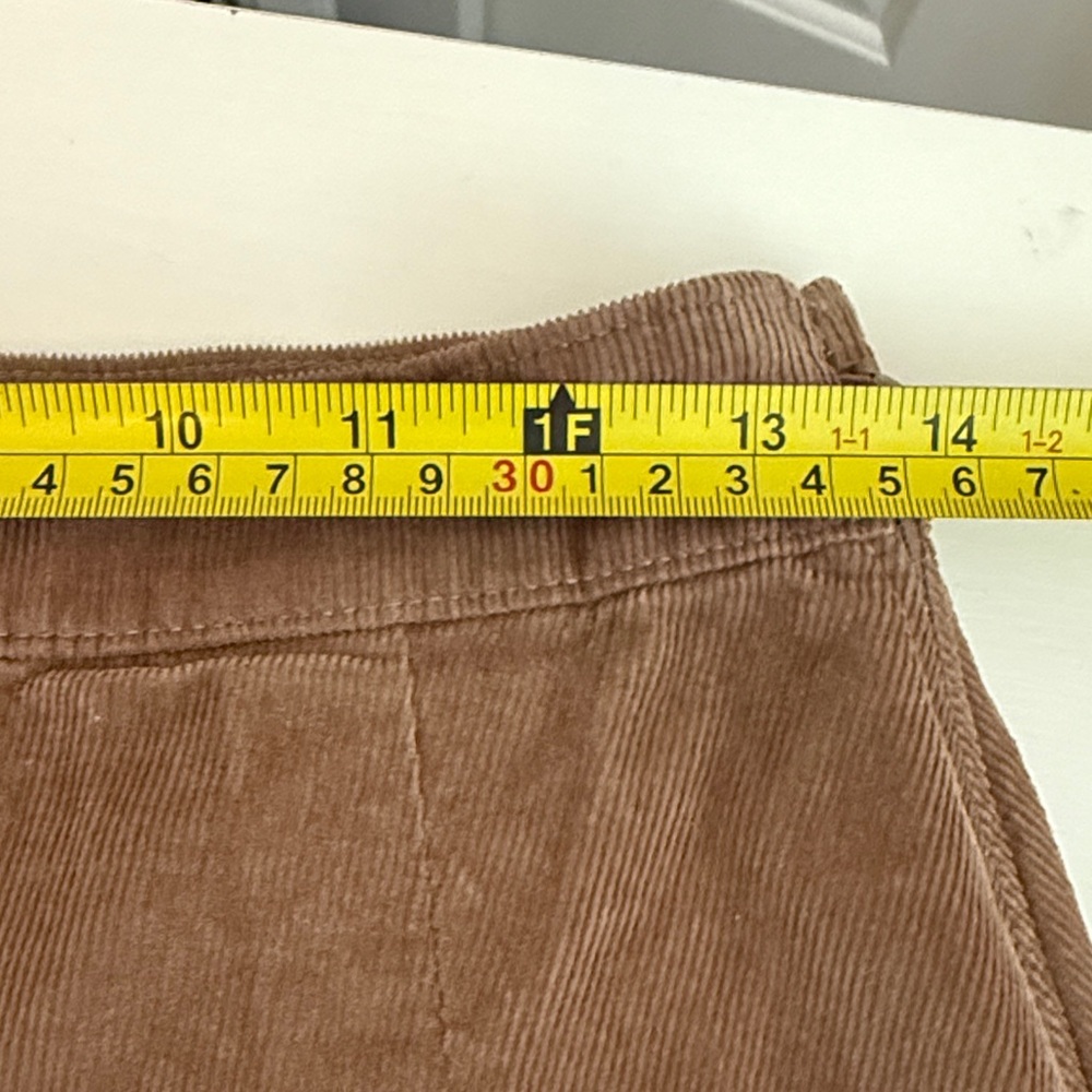 Hollister High Rise Corduroy Pleated Mini Skirt in tan - Picture 6 of 7